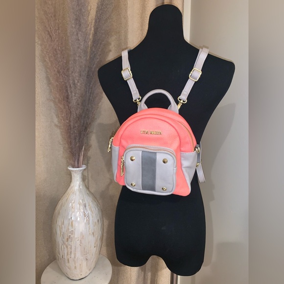 Small backpack - Picture 1 of 2